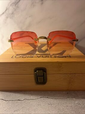 Source Unknown Pink to Gold Gradient Rimless Sunglasses